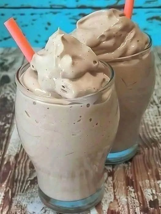 High Protein Chocolate Frosty (Sugar-Free & Creamy)